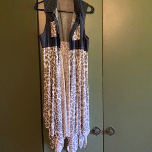 Boutique Jean and leopard cardigan